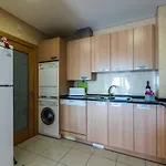 Stilysh 1br Pool & Private Parking Walk To 150m And Center Sleeps 4 (adults Only) Apartman Albufeira