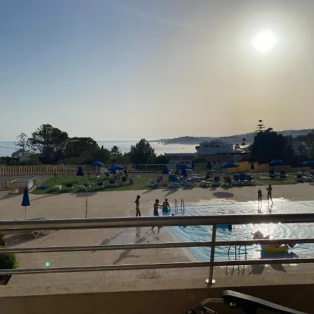 公寓 Beachfront Flat, Private Parking, Pools, Sea At Less Than 200 M (adults Only)