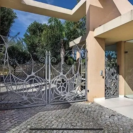 Beachfront Flat, Private Parking, Pools, Sea At Less Than 200 M (adults Only) 公寓 阿尔布费拉