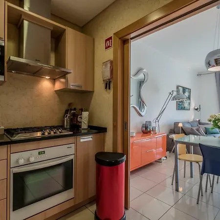 Lejlighed Stilysh 1br Pool & Private Parking Walk To 150m And Center Sleeps 4 (adults Only) Albufeira