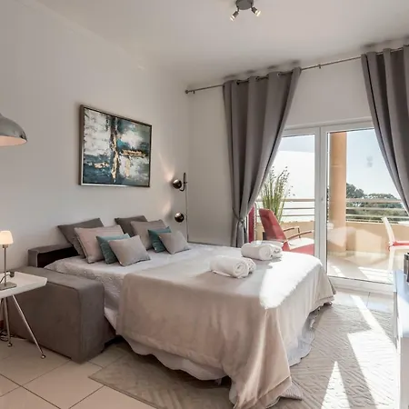 公寓 Beachfront Flat, Private Parking, Pools, Sea At Less Than 200 M (adults Only)