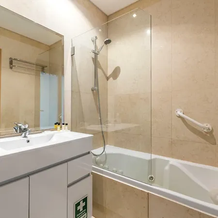Lejlighed Stilysh 1br Pool & Private Parking Walk To 150m And Center Sleeps 4 (adults Only) *