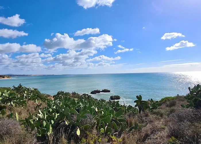 Stilysh 1br Pool & Private Parking Walk To 150m And Center Sleeps 4 (adults Only) * 阿尔布费拉