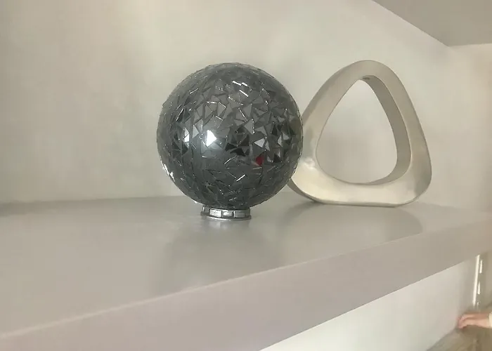 Stilysh 1br Pool & Private Parking Walk To 150m And Center Sleeps 4 (adults Only) 公寓 阿尔布费拉