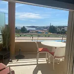 Stilysh 1br Pool & Private Parking Walk To 150m And Center Sleeps 4 (adults Only) דירה אלבופיירה