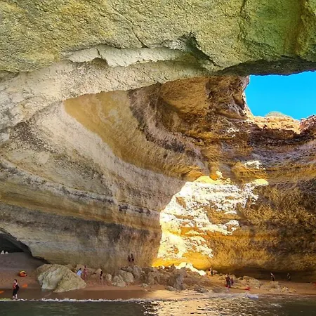 Beachfront Flat, Private Parking, Pools, Sea At Less Than 200 M (adults Only) شقة