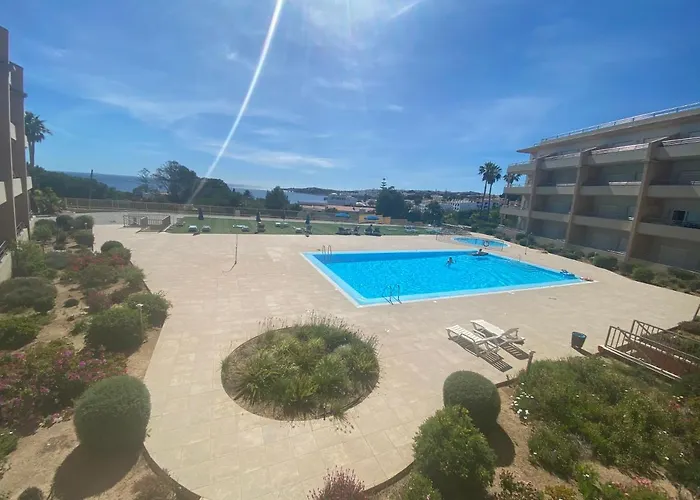 Stilysh 1br Pool & Private Parking Walk To 150m And Center Sleeps 4 (adults Only) * البوفيرا