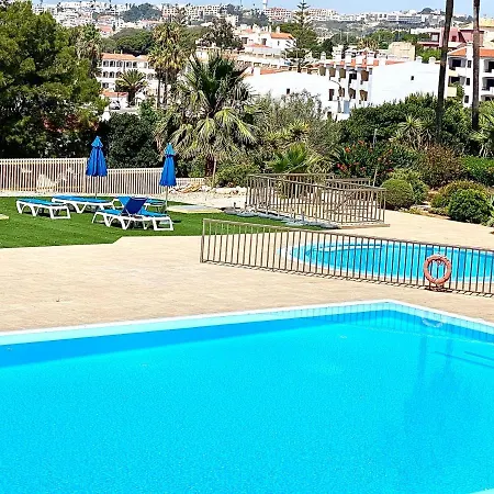Appartement Stilysh 1br Pool & Private Parking Walk To 150m And Center Sleeps 4 (adults Only) Albufeira