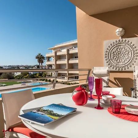 Appartement Stilysh 1br Pool & Private Parking Walk To 150m And Center Sleeps 4 (adults Only)
