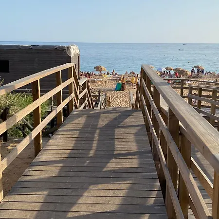 Beachfront Flat, Private Parking, Pools, Sea At Less Than 200 M (adults Only) Albufeira